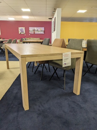 Eetkamertafel Licht eiken