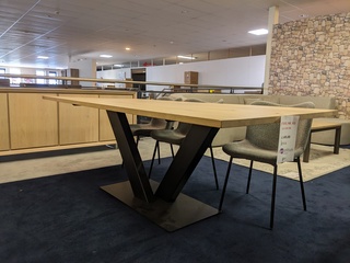 Eetkamertafel Koopmans Meubelen, Licht eiken