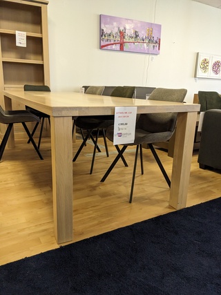 Eetkamertafel Licht eiken