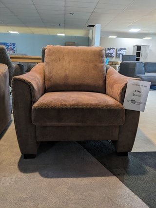 Fauteuil Maxfurn, Target, Brown