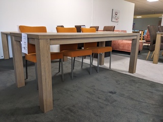Eetkamertafel Grijs