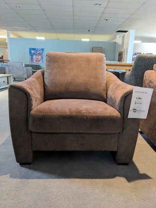 Fauteuil Maxfurn, Target , Brown