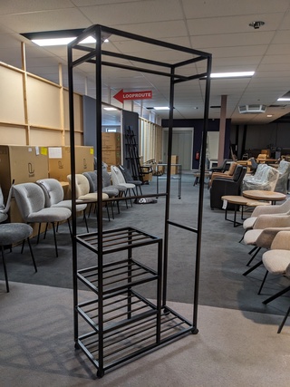 Kledingrek M2 Kollektion, Andorra - Adam hoog, Zwart