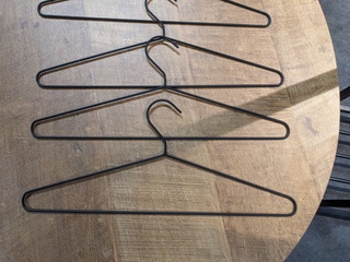 Klerenhanger Spinder Design, Kura - kato, Zwart