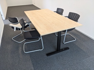 Vergaderopstelling met 4 stoelen