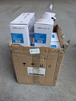 8x Toner cartridge