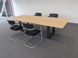 Vergaderopstelling met 4 stoelen