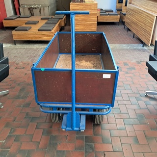 Bagagetransportwagen op luchtbanden