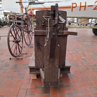 Bascule met diverse katrollen, E. H. Van Vught SR