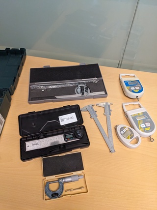 8x Meetinstrument, O.a. Mitutoyo, Kern | locatie Amsterdam