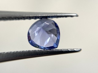 Tanzaniet - Circa 0.40 carat tanzaniet