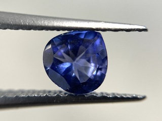 Tanzaniet - Circa 0.40 carat tanzaniet