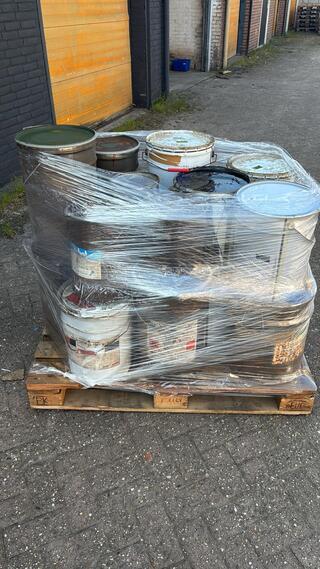 Ca. 200x Restant Magazijn Coatings, en Primers, O.a PPG En Manders