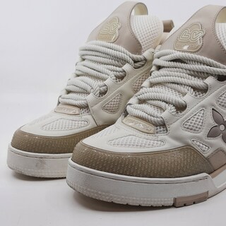 Paar sneakers, maat 7 1.2, Louis Vuitton, GO 0273