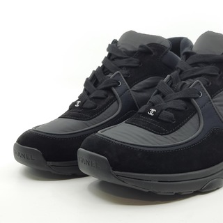 Paar sneakers, maat 40, Chanel, W G34360