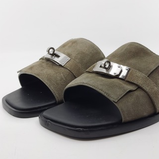 Paar slippers, maat 44, Hermès