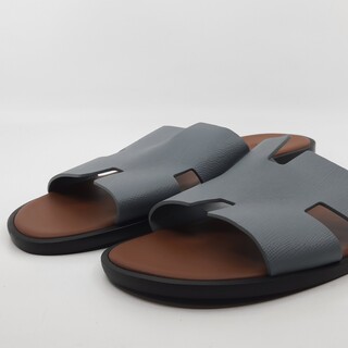 Paar slippers, maat 44, Hermès