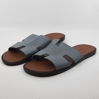 Paar slippers, maat 44, Hermès