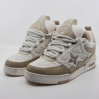 Paar sneakers, maat 7 1.2, Louis Vuitton, GO 0273