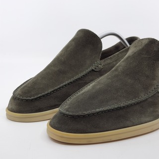 Paar instappers, maat 44, Loro Piana
