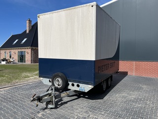 Dichte geremde aanhanger  Wiola