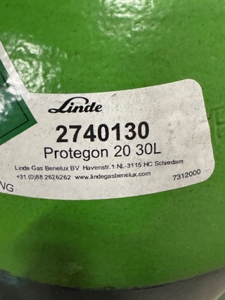 Fles Protegon gas en fles Argon gas