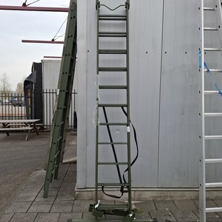 1x Ladder, 2×11 sports, Altrex