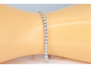 Witgouden tennisarmband met diamanten