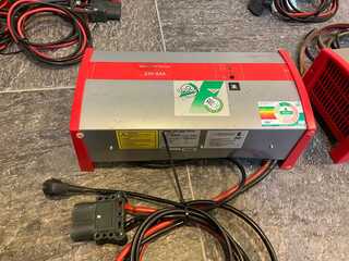 Batterij lader Belatron, 24V 65A, Rood, bouwjaar 2015