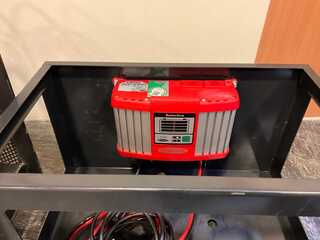 Batterij lader Fronius, 24V 32A, Rood, bouwjaar Onbekend