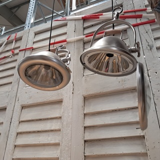 3x Industriële hanglamp
