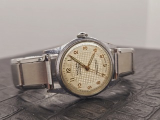 Vintage horloge - Endura met uitschuifbare band