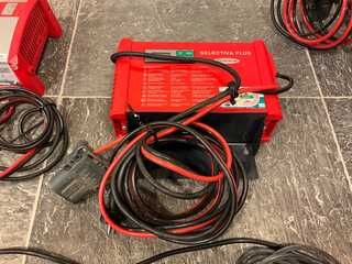 Batterij lader Fronius, 24V 50A, Rood, bouwjaar Onbekend