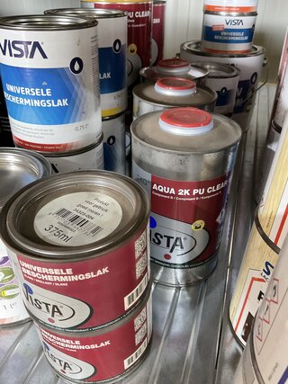 Ca. 18x Diverse soorten Vista lak en diversen