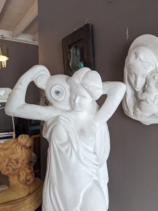 Waterornament vrouw met kruik