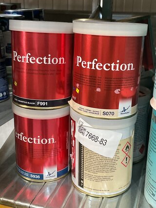 Ca. 18x Diverse kleuren Akzonobel