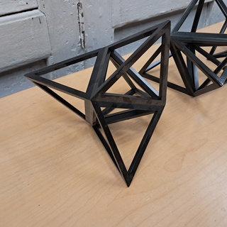 3x Decoratieve polyhedra Elevated Tetrahedron