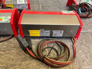 Batterij lader Belatron, 24V 65A, Rood, bouwjaar 2012