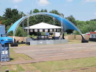 Unieke overkapping/showpodium, Podia, Wit