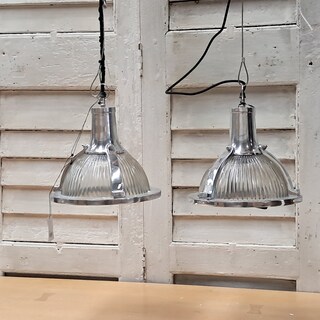 2x Industriële hanglamp