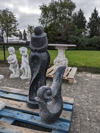 2x Tuinbeeld  zwart