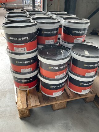 Ca. 31x Emmer Prinssen sierpleister