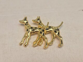 Vincent Ferrini 14kt GP broche