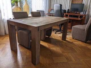 Eettafel inclusief 4 eetkamerstoel