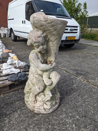 Tuinbeeld Putti met waterbak