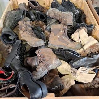 Partij diverse schoenen