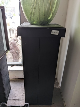 Winkel zuil  zwart