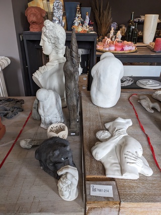 ca. 12x  Betonnen beeld