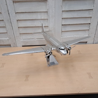 Minitatuur vliegtuig Dakota DC-3