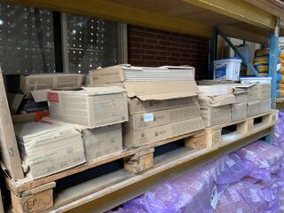 Partij tegels op 7 pallets, O.a.  Steenbok